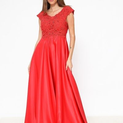 Evening dress embellished with pearls Carmine red