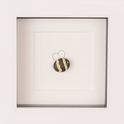 Mini marco de arte de guijarros de abeja | Mural