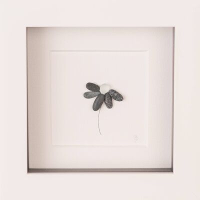 Cadre d'art de galets de mini fleurs | Art mural