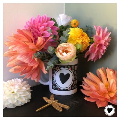 Tasse Schwarze Herzen und Blumen (Muttertag, Mama, Floristin, Freiheit)