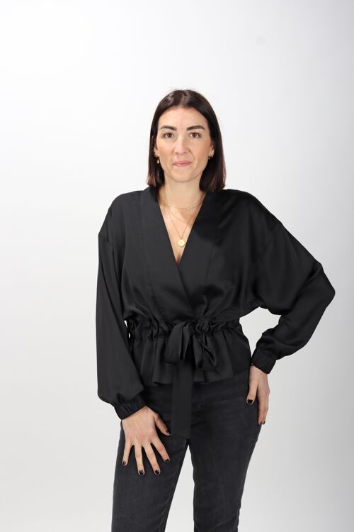 Kimono en satin noir cintré à la taille Made in France