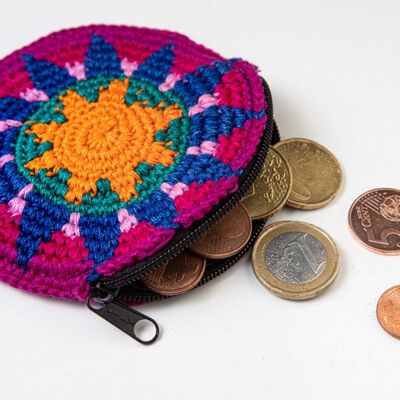 Round coin purse with zip, crocheted