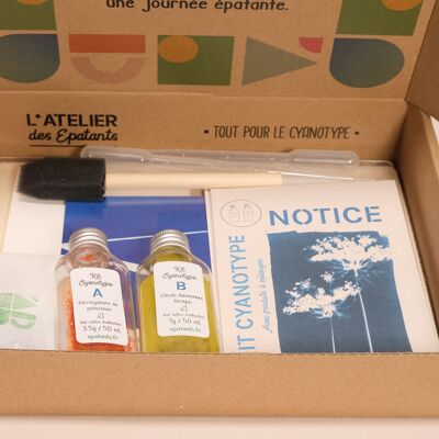 Discovery cyanotype kit with everything you need to get started