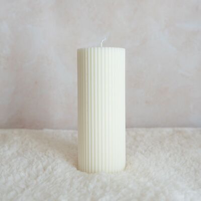 Yvoire ribbed pillar candle size M