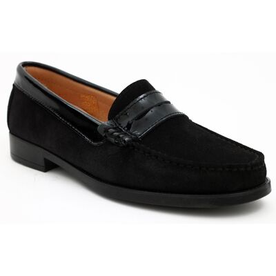 Women's suede leather/black patent leather moccasin