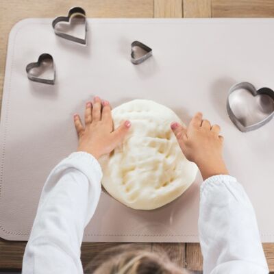 Tischset für Kleinkinder oder Kinder (nackt / natürlich)