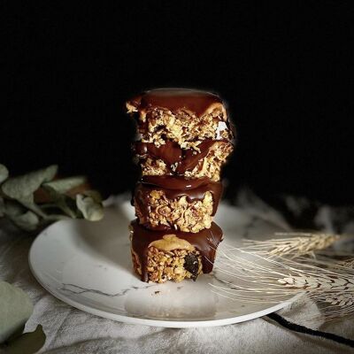 Aperitivos de granola (chocolate amargo)