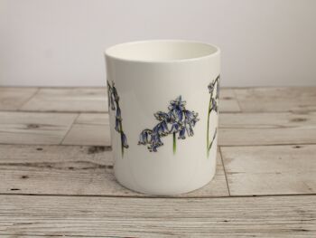 Tasse en porcelaine d'os de fleurs de jacinthes imprimée à la main 2