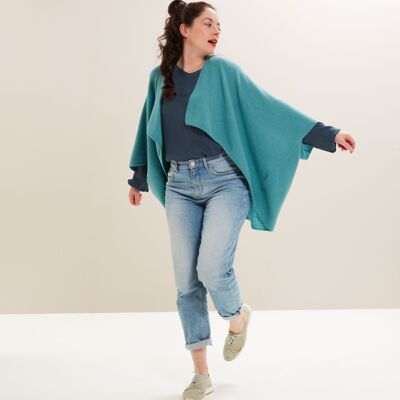 Shrug Zuri by Summit by pos.sei.mo, one size, pos.sei.mo, dehaired possum, Made in Germany, light as a feather, low pilling, cashmere spa, jacket, throw.