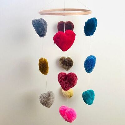 móvil de corazón sostenible multicolor - 12 corazones - 100% lana suave - hecho a mano en Nepal - móvil para niños