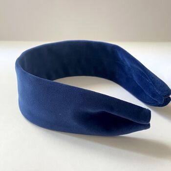 BANDEAU EN VELOURS BLEU 3