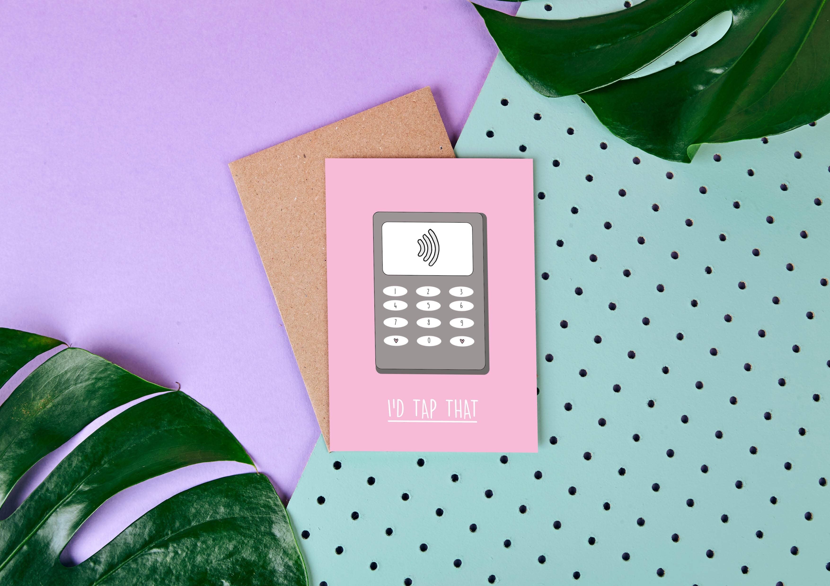 Biglietto d'auguri d'amore moderno senza contatto "I'd Tap That".