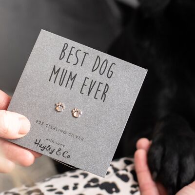 Boucles d'oreilles en argent sterling empreinte de patte 'Best Dog Mum'