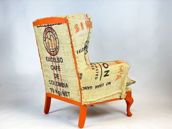 Fauteuil à oreilles avec sac à café 4