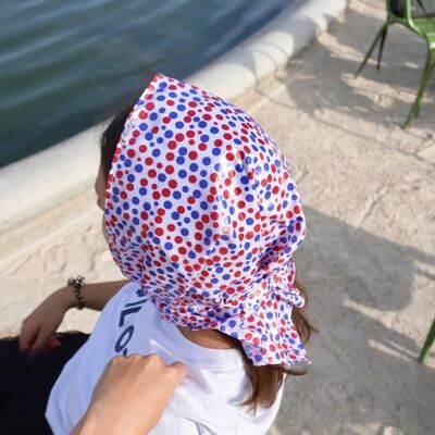 Foulard imperméable coloris : motif pois bleu blanc rouge