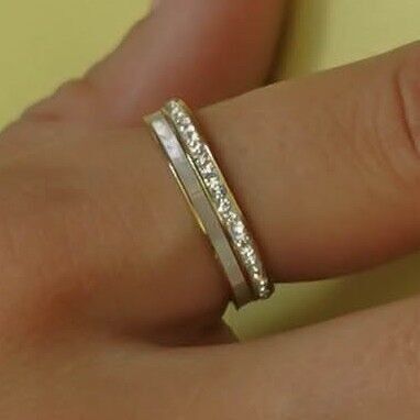 Anello in acciaio a 2 file, strass e pietra smaltata