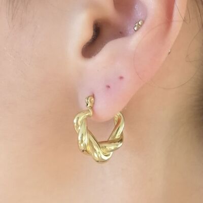 Round twisted steel earrings
