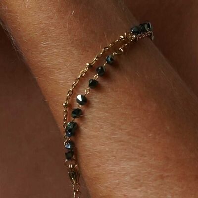 Steel bracelet with thin chain and diamond shape stones