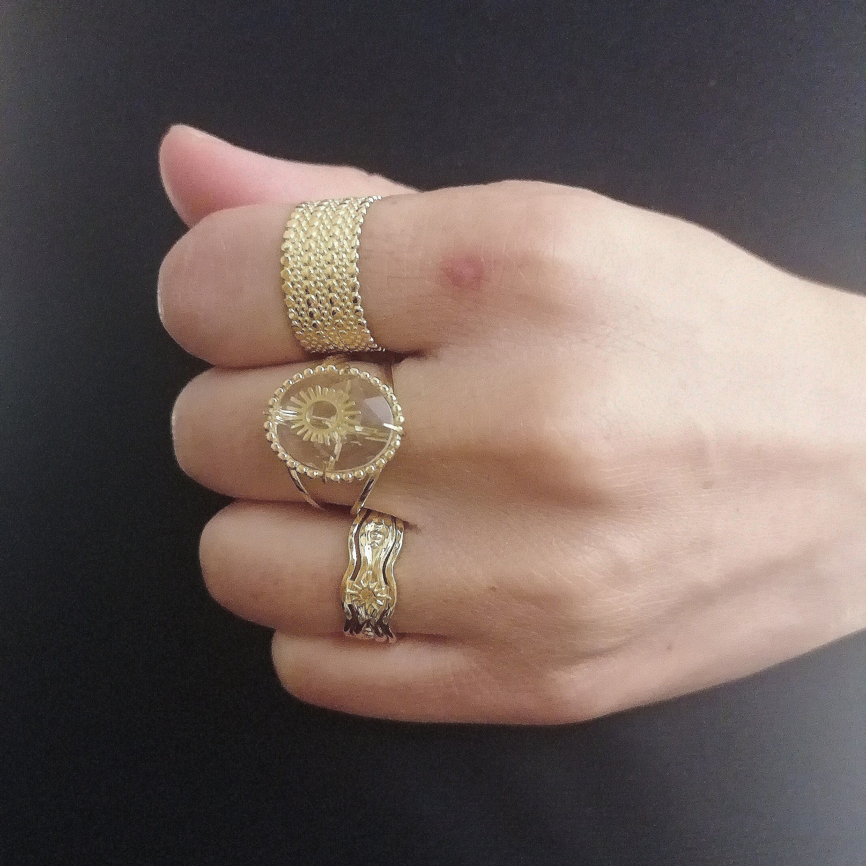 Bague réglable forme en vague , détail soleil