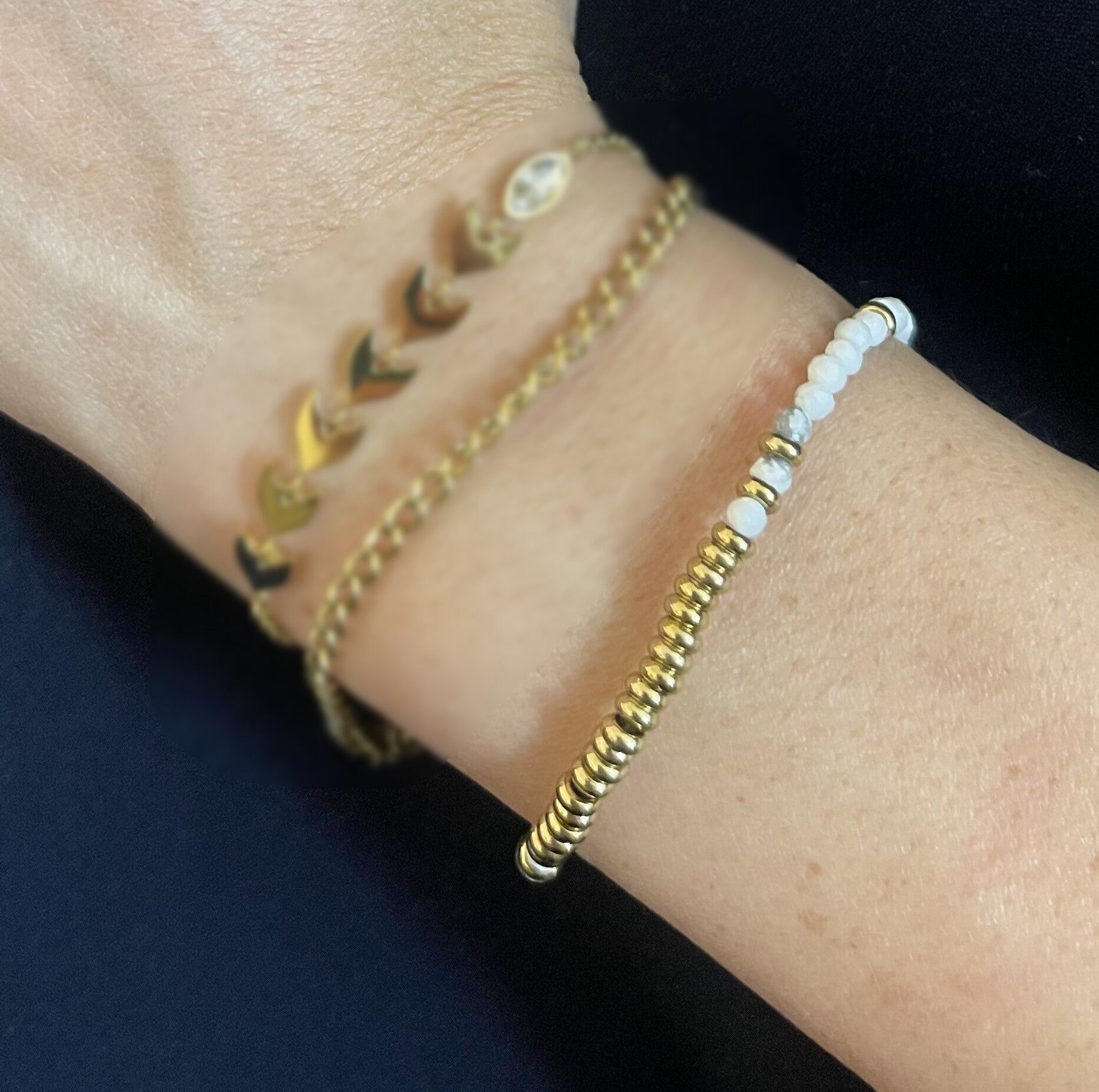 Bracciale Howlite e perla piatta in acciaio