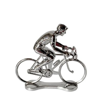 Cyclist - Trophy - The Holy Grail - Rouleur - P1