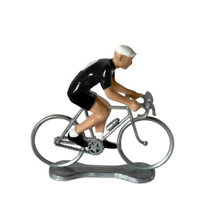 Cyclist - New Zealand Champion - Gary - Rouleur - P1
