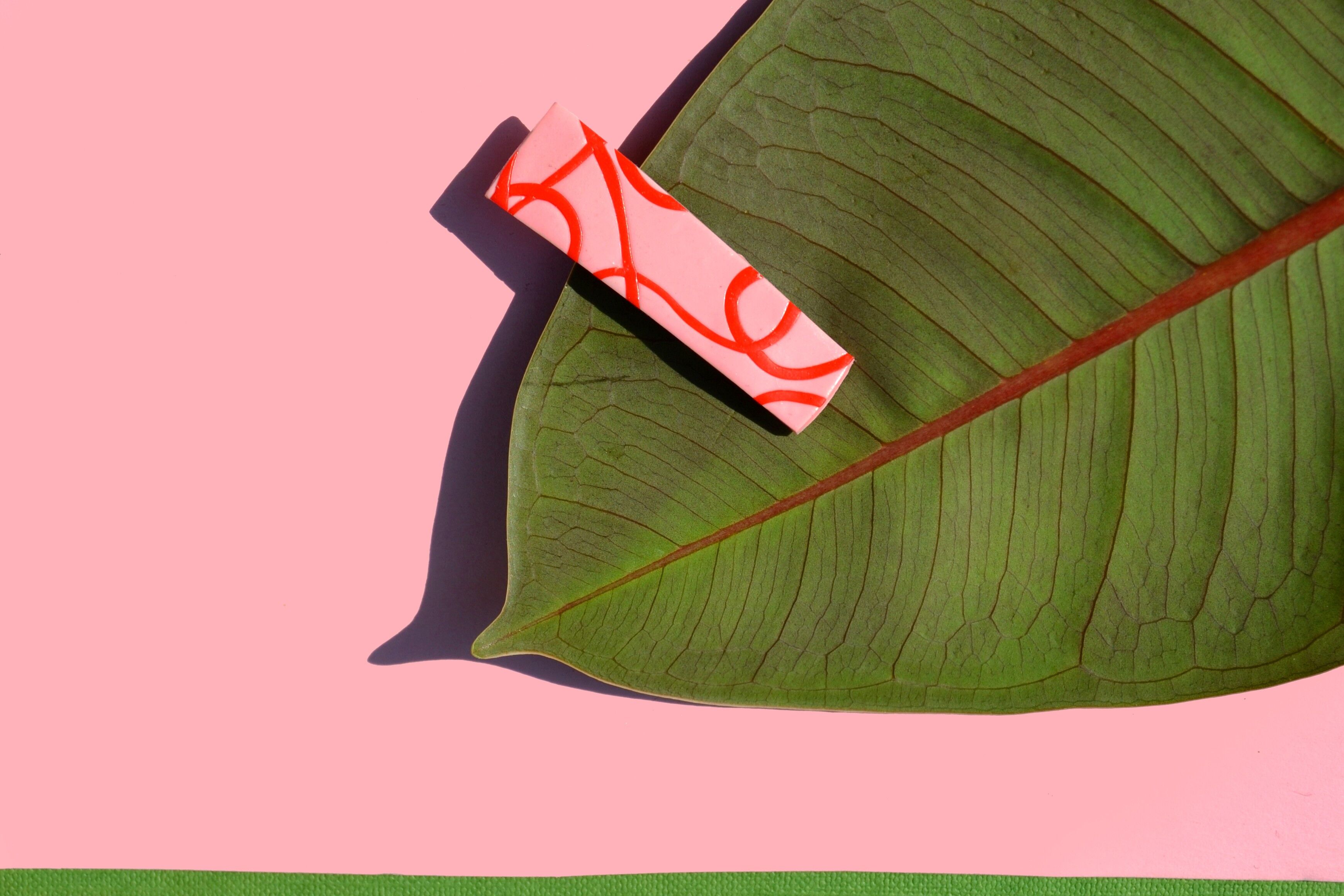 Fermacapelli Scarabocchio Rosa e Rosso