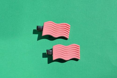 Wiggle Wave Geo Hair Barrette, Baby Pink