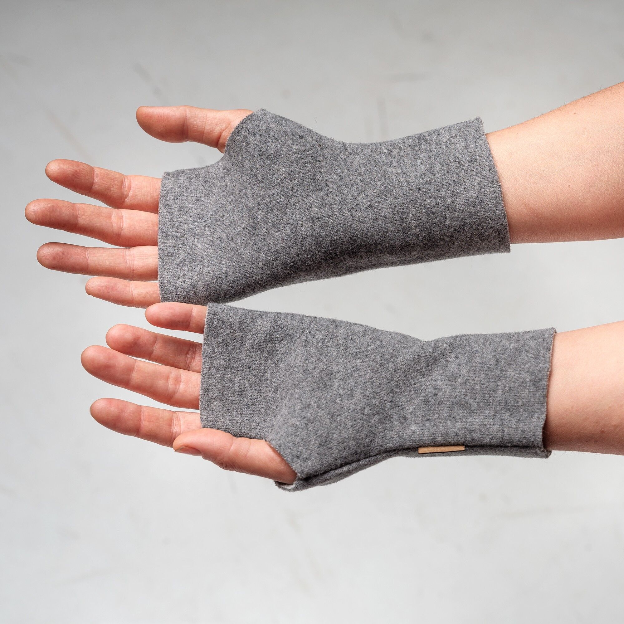 Wholesale fingerless clearance gloves