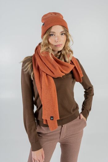 Bonnet tricoté en matière recyclée orange 4