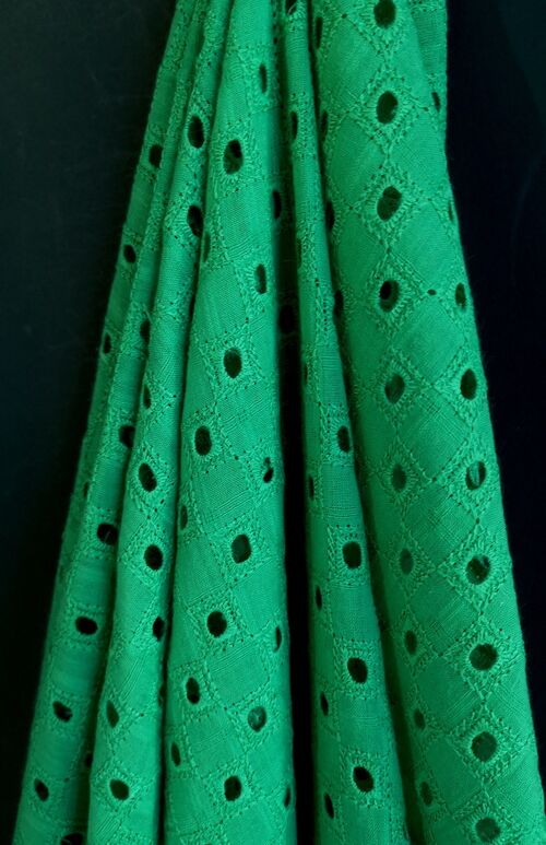 Tissu broderie anglaise motifs géométriques coloris Vert - Danitza-22