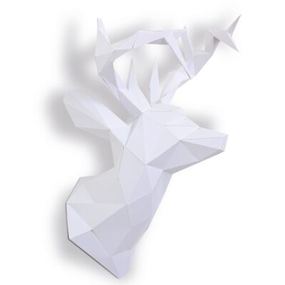 Hirschkopf aus weißem 3D-Papier