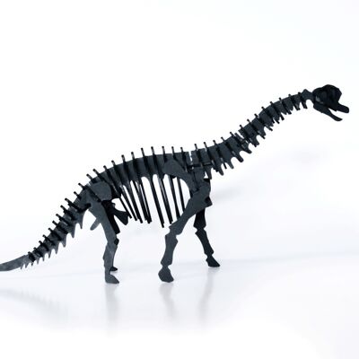 Brachiosaurus aus Pappe