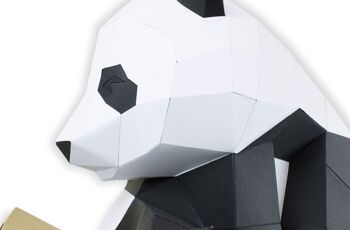 Grand panda sur branche en papier 3D 3