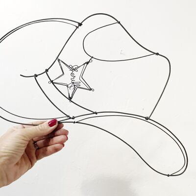 Wire sheriff hat, wall decor