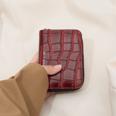 Crocodile Textured Zipper Leather Wallet