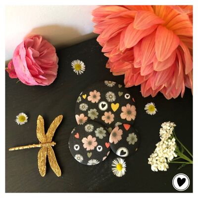 Lot de 3 magnets en tissu fleurs/cœurs/noir et blc (St Valentin, Fête des Grands-Mères, Cadeau Mamie)