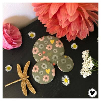 Lot de 3 magnets en tissu fleurs/cœurs/kaki (St Valentin, Fête des Grands-Mères, Cadeau Mamie)