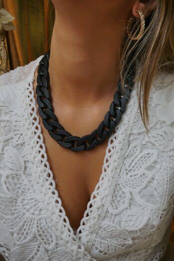 COLLIER • BESTA • 3