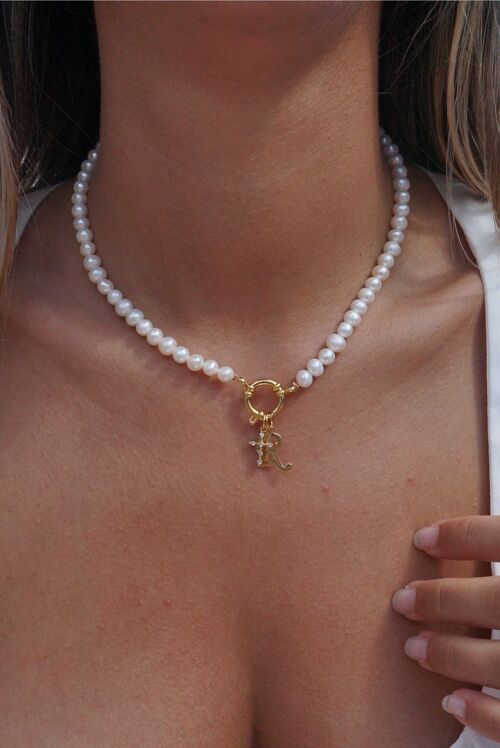 COLLIER • GENTIANE • - papillon rose