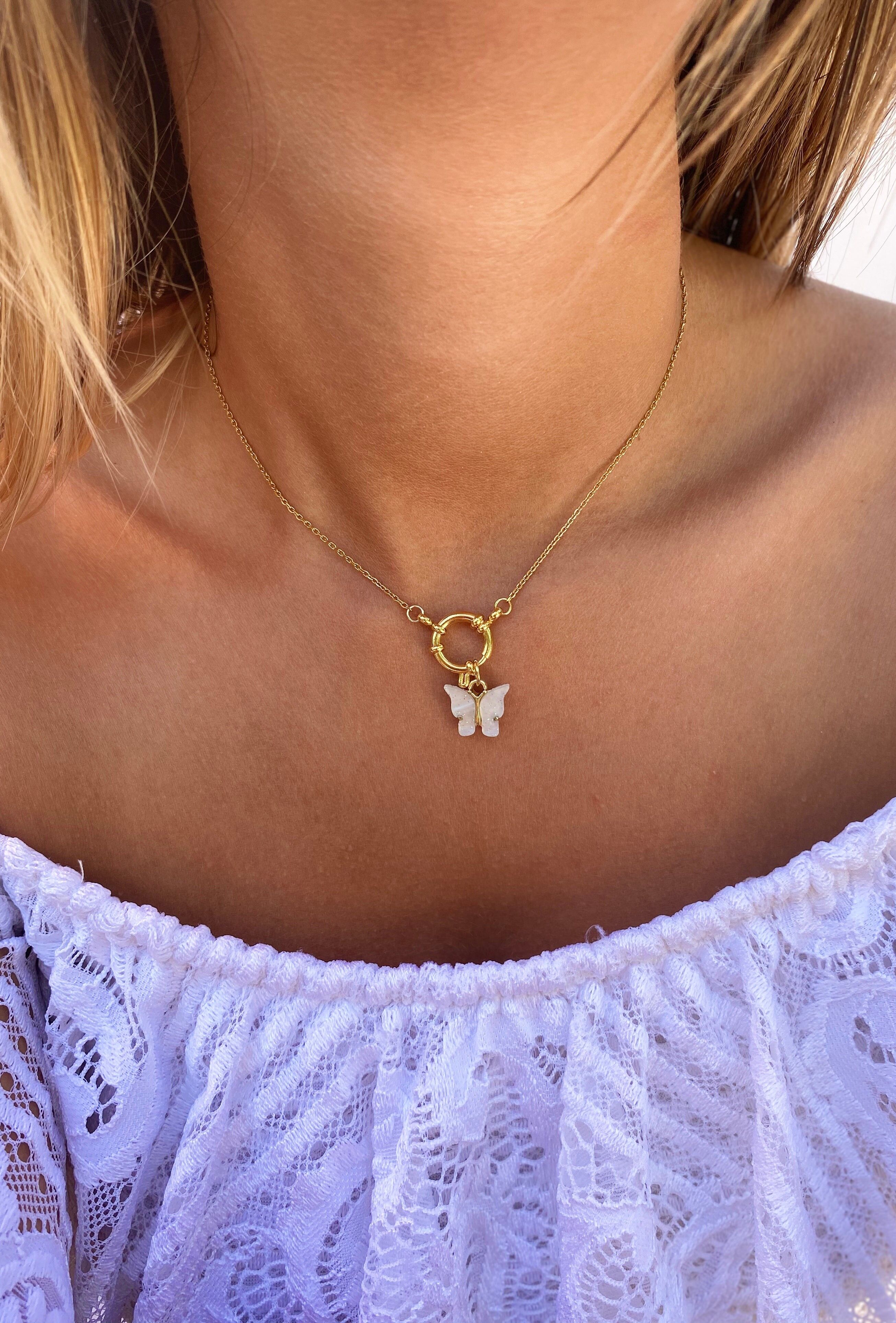 COLLIER • CLÉMATITE • - papillon jaune doré