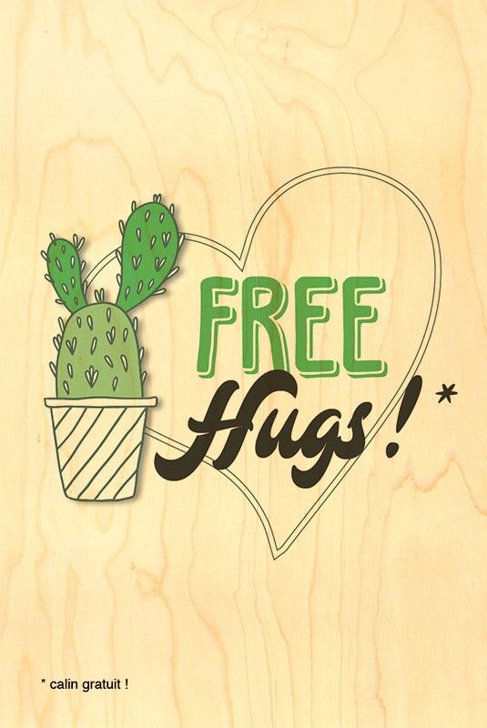 HAPPY WOOD HOLZKARTE - GRATIS UMARMUNGEN