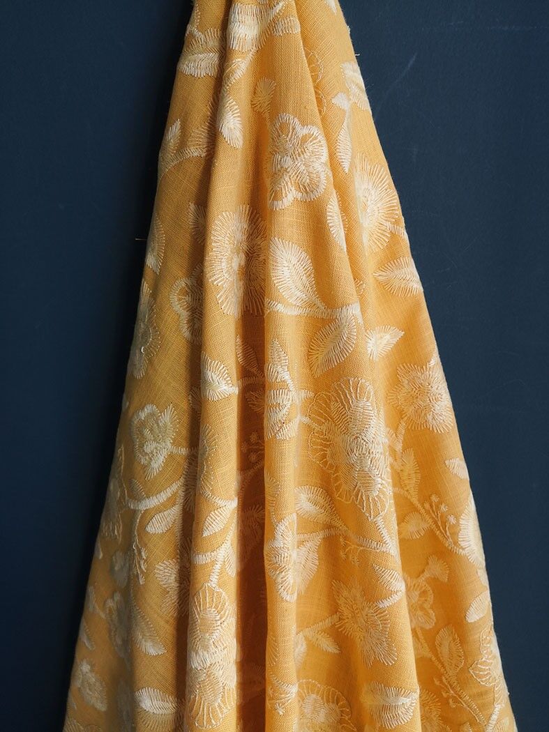 Tissu broderie inglese motivo fleurs coloris tournesol - Katinka-22