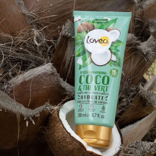Après-Shampooing - Hydratant - Eau de Coco & Thé Vert - Tous Types de Cheveux - 96% d'origine naturelle - Sans silicone
