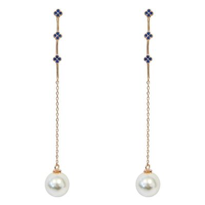 Chain and pearl earring