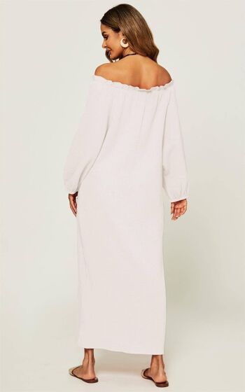 Robe longue confortable en coton Bardot à volants en blanc 4