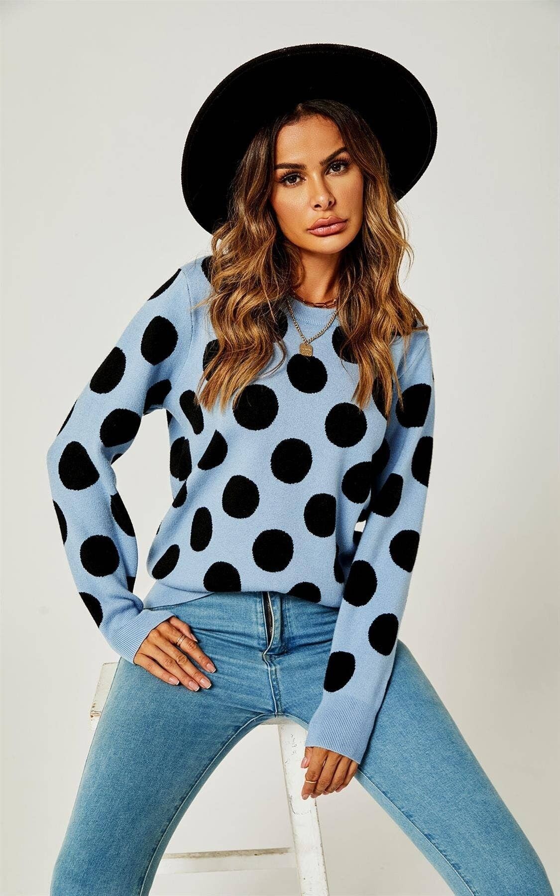 White polka store dot jumper