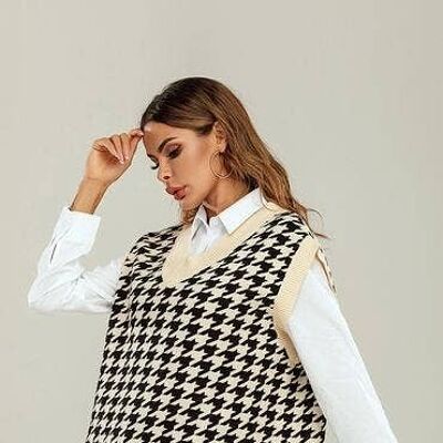 Heritage Knit Vest In Cream & Black