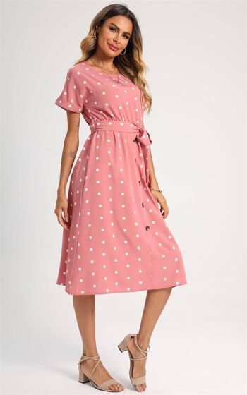 Robe mi-longue boutonnée à pois en rose 3