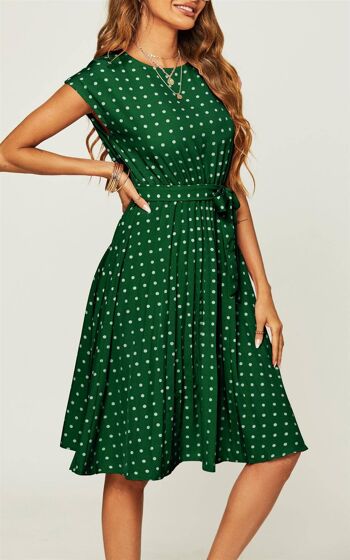 Robe mi-longue plissée sans manches à pois en vert 3